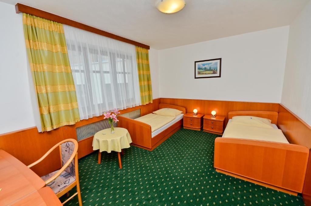 Hotel Kotyza Humpolec Kamer foto